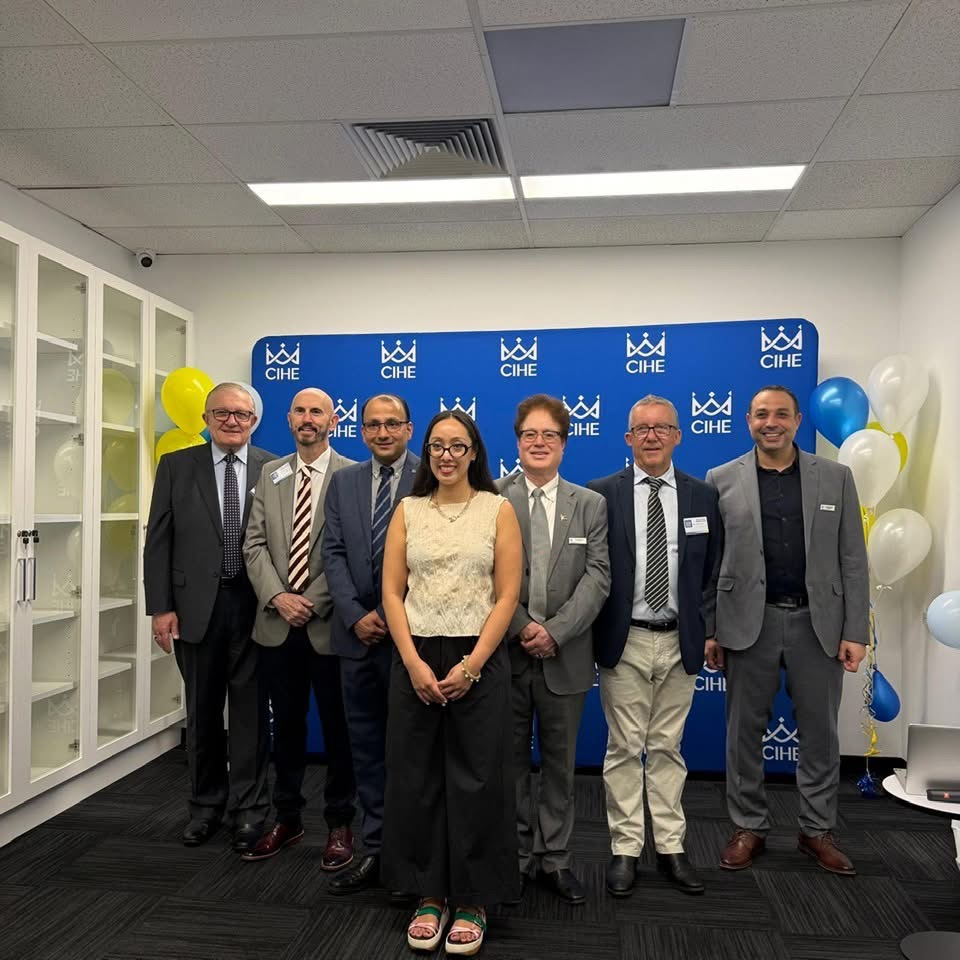 पर्थमा पनि क्राउन कलेज