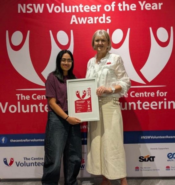 डब्बोकी आन्या सुमन कोइरालालाई NSW Young Volunteer of the Year सम्मान