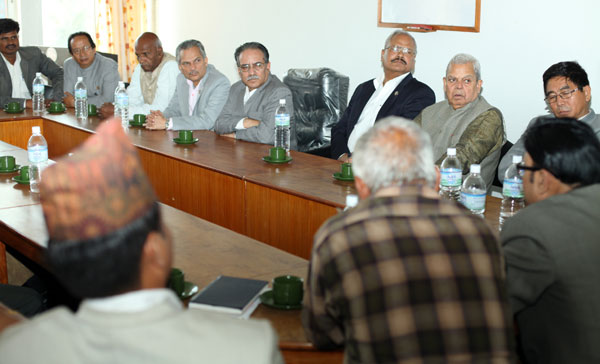 एमाओवादी नेतृत्वको मोर्चाको बैठक बस्दै 