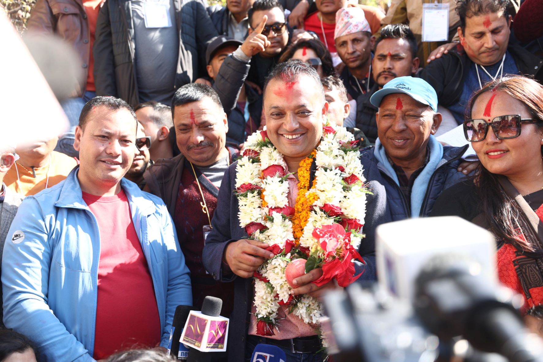 गगन थापा बिजयी भएपछि मतगणना स्थलमा यस्तो देखियो