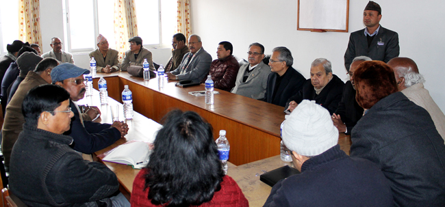 सत्तापक्ष वार्तामा गम्भिर नभएको भन्दै एमाओवादी मोर्चाले बैठक बोलायो 