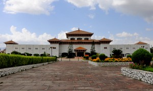 नयाँ संविधानमा धर्मनिरपेक्षता कि धार्मिक स्वतन्त्रता भन्नेमा विवाद 