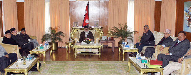 एमाओवादी मोर्चालाई पर्खदै प्रक्रिया अगाडि बढाउने कांग्रेस एमालेको निष्कर्ष 