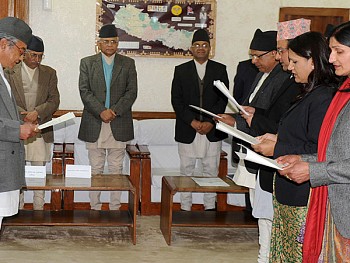 गुरुङ र मल्लिकद्वारा पदवहाली