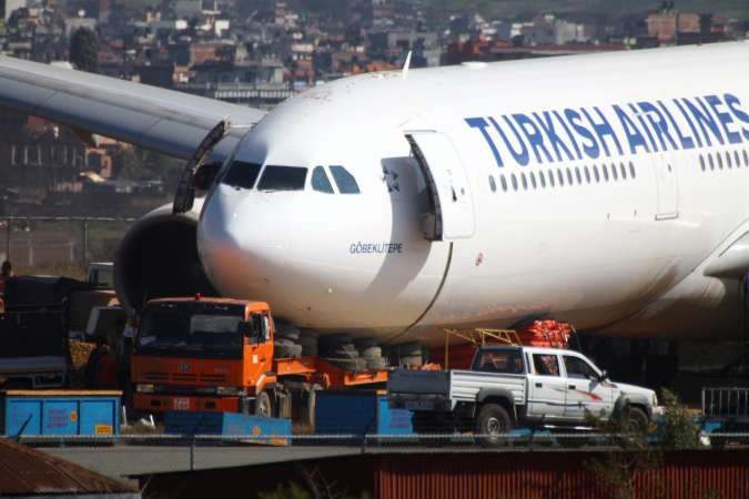 त्रिभुवन विमानस्थल रातभर खुला, बिहान सम्म तीस उडान र अवतरण