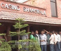 क्यासिनोमा सत्तारुढ दलका कार्यकर्ताको अवरोध