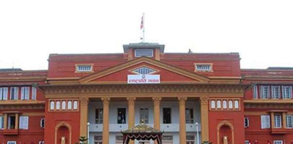 राष्ट्रपति निर्वाचन आज, गुरुङ र भण्डारी मैदानमा